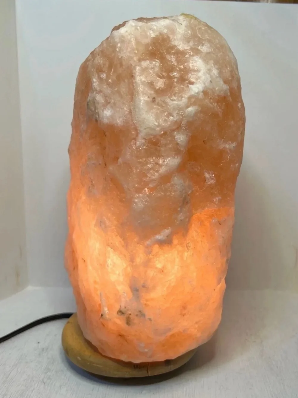 N/A salt lamp